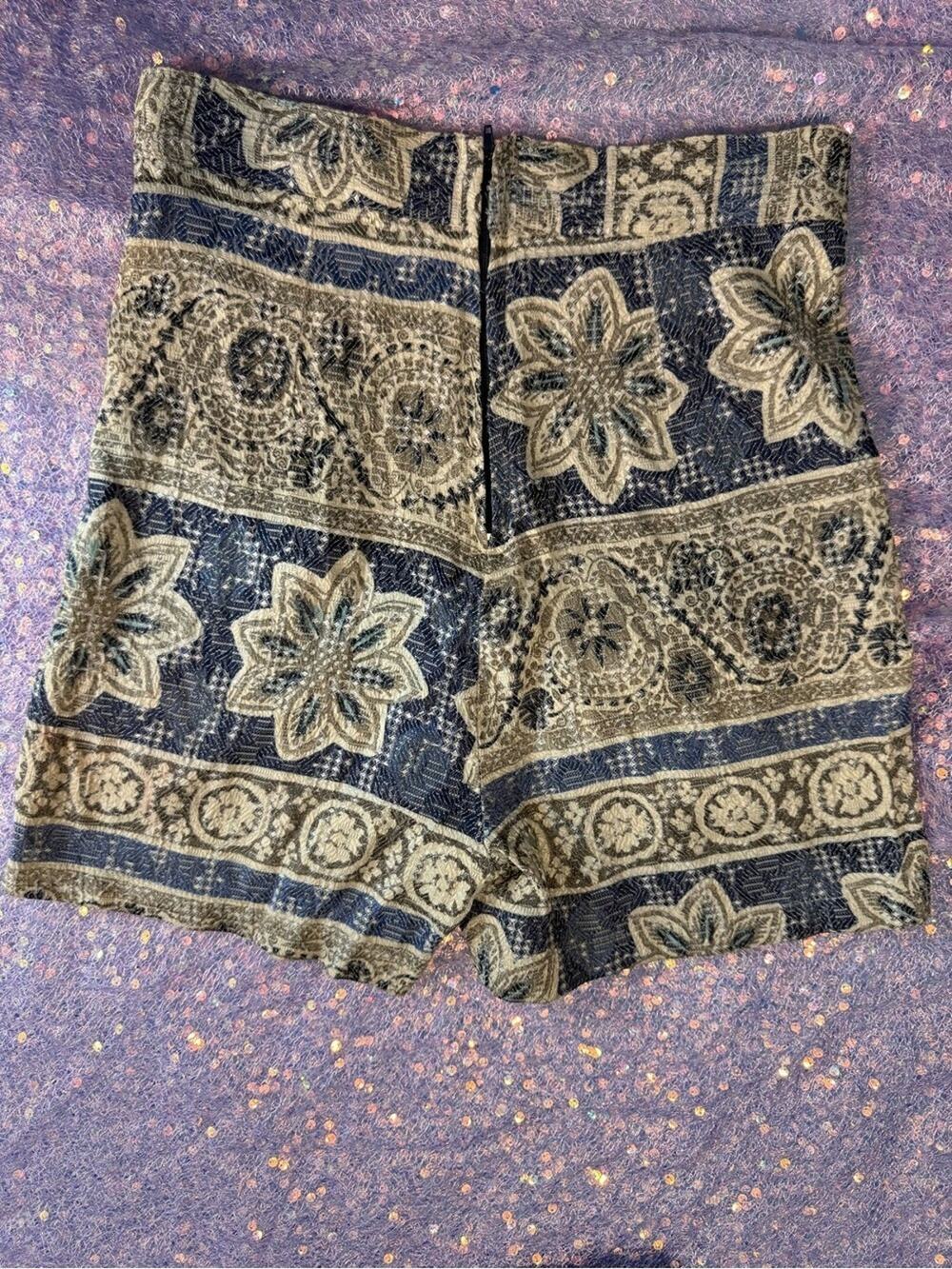 816- FLATS Button-Front Navy and Tan Patterned Shorts